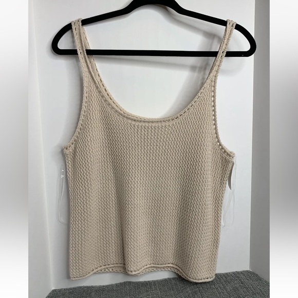 3/$30 NEW NINE WEST
Sweater Sleeveless Tank Top
Camisole Size Large NWT - Picture 4 of 15